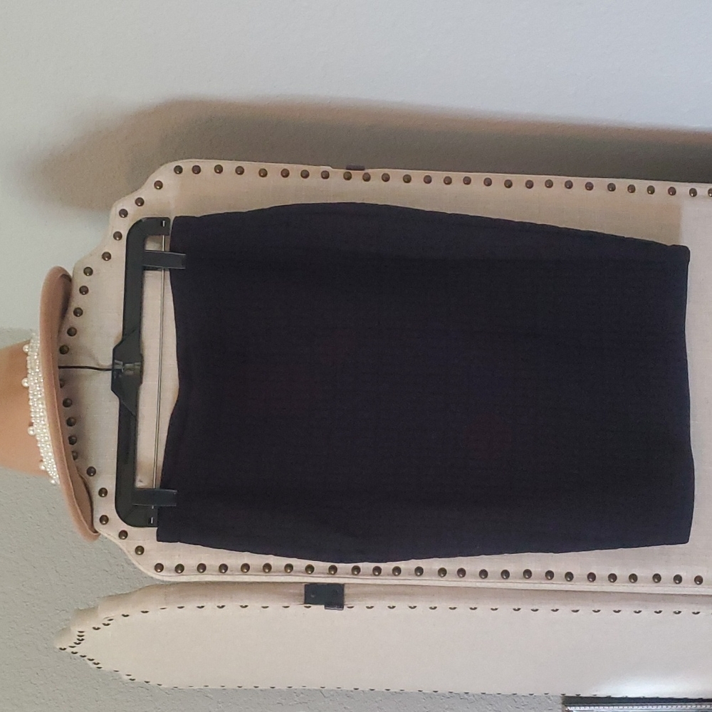 Bailey 44 black pencil skirt, M